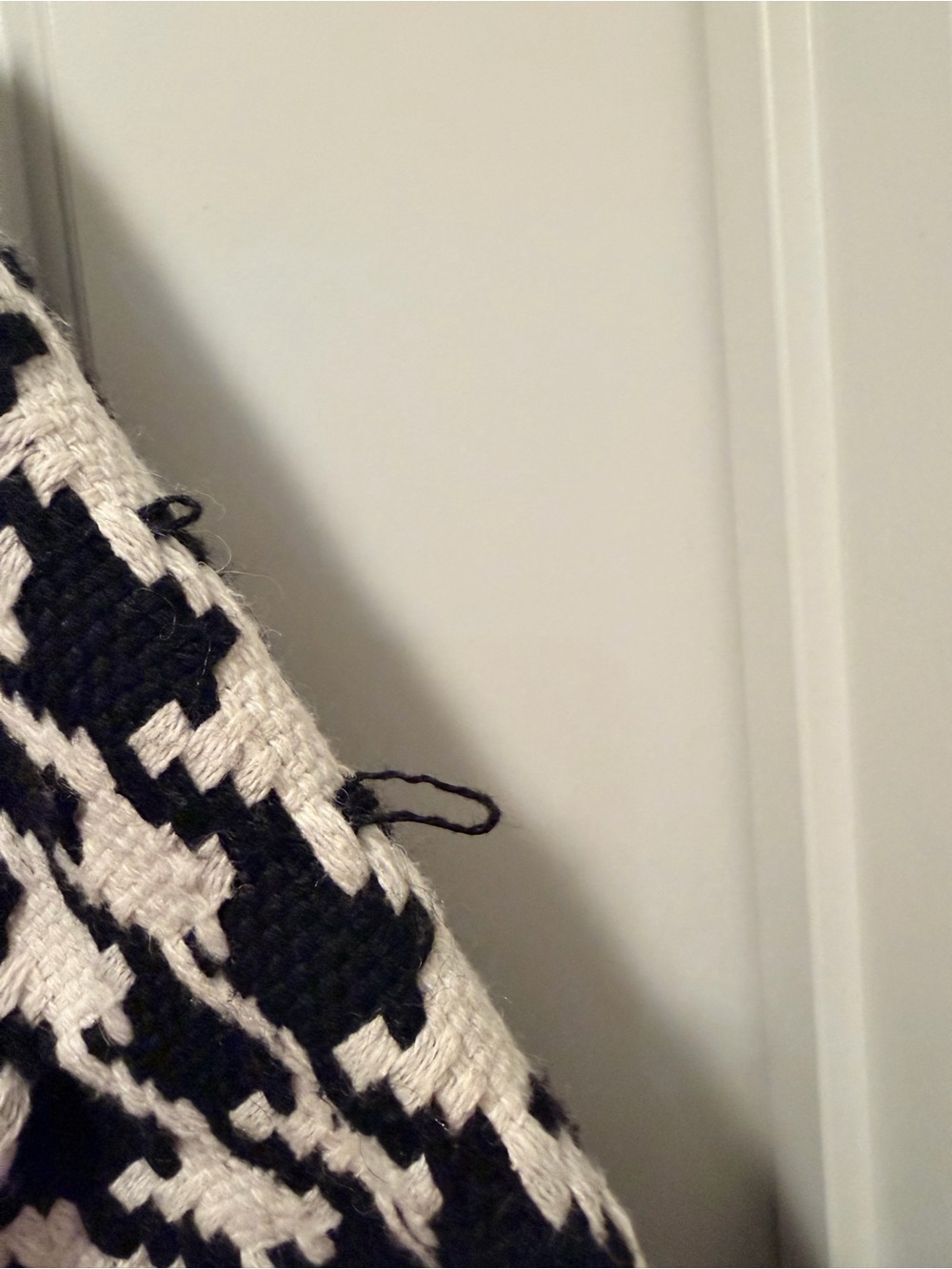 Classic Houndstooth Button-Front Women's Blazer Jacket - Black & White - Picture 3 of 3